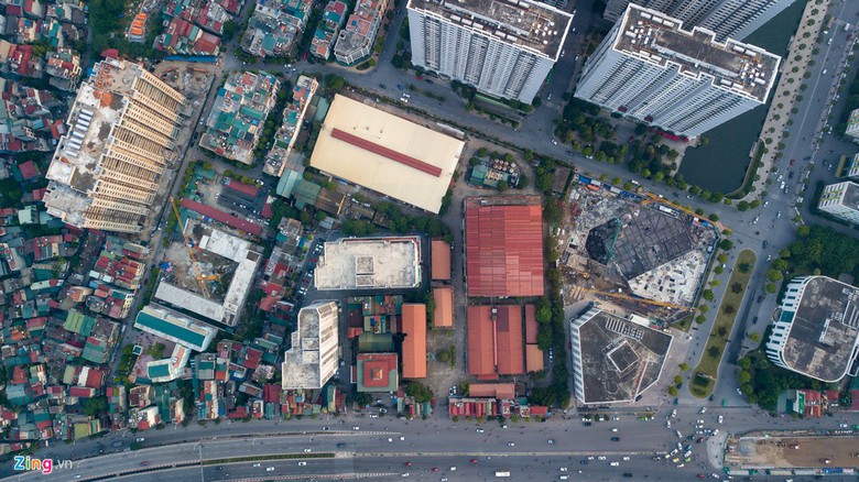 hang loat nha may o nhiem trong long thanh pho ha noi