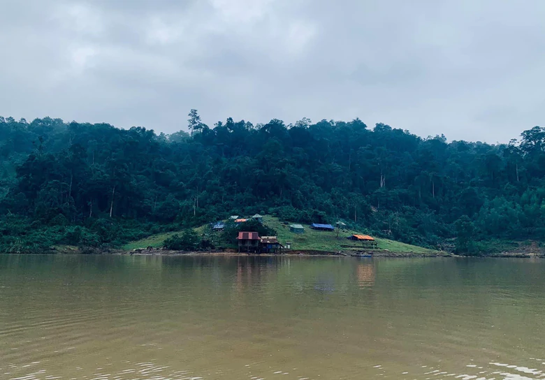 quang binh nhieu ban lang bi chia cat nguoi dan mong som an cu