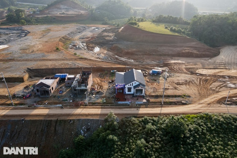 toan canh cong truong xay dung san bay sapa 7000 ty trien khai giai doan 1