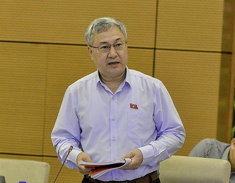 binh on gia xang khong nen chi tu thue moi truong