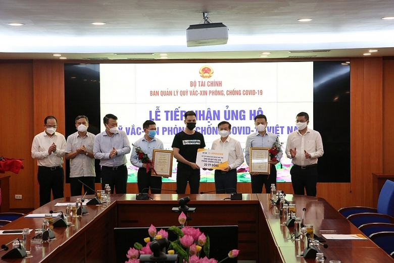 gop them 320 ty dong cho quy vac xin tong cong sun group da ung ho gan 510 ty dong qua cac dot dich