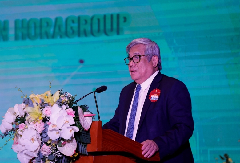 le ra mat tap doan hora group mo hinh tap doan kinh te uu viet thoi hoi nhap