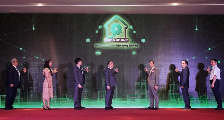 le ra mat tap doan hora group mo hinh tap doan kinh te uu viet thoi hoi nhap