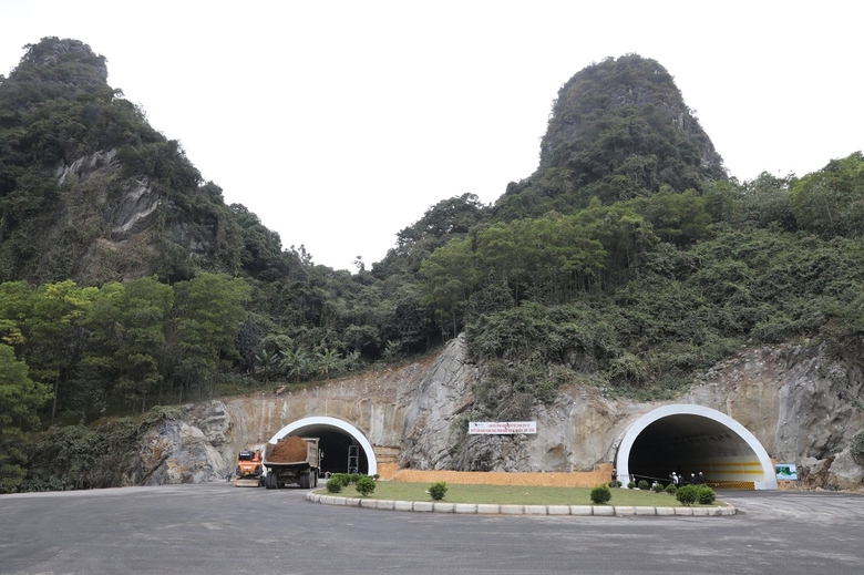 dau mo c quan tro ng cu a de o ca tai tinh quang ninh