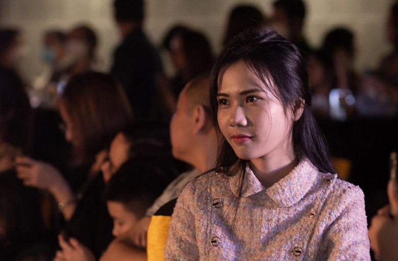 ngap tran cam xuc trong dem nhac minh yeu nhau tu kiep nao