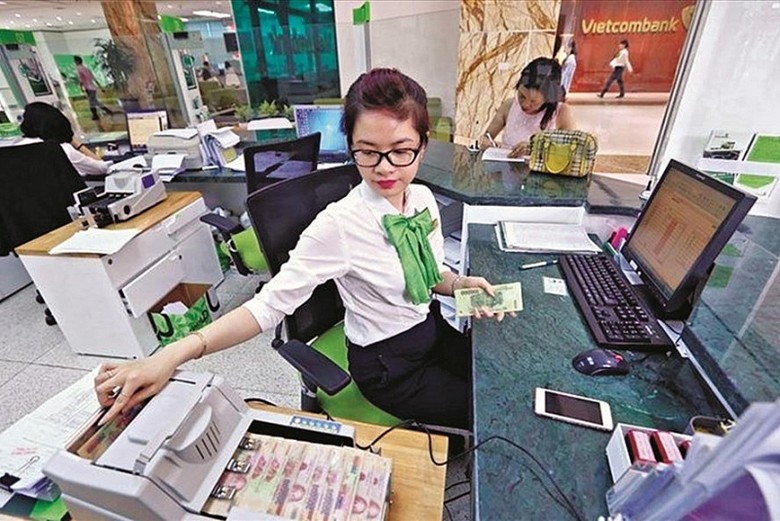 lai suat du bao tiep tuc giam chinh sach tien te noi long nam 2021