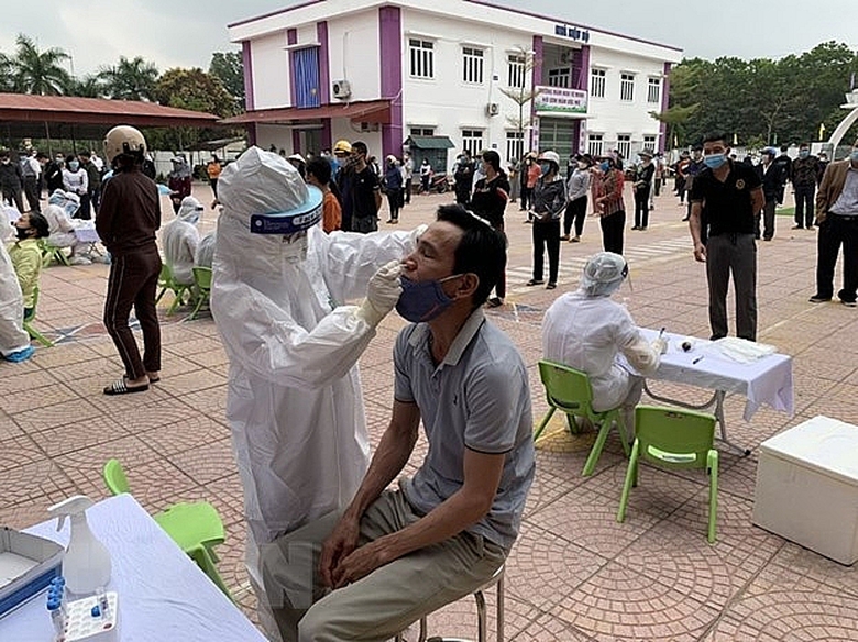 them 8 ca mac moi covid 19 trong do 1 ca phat hien qua sang loc