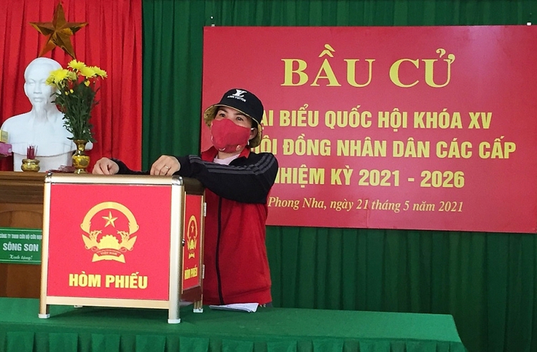 quang binh cu tri o 17 khu vuc tham gia bau cu som