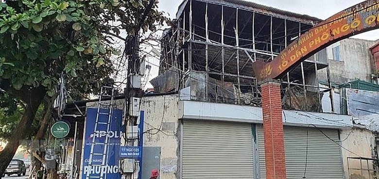 ninh binh chay cua hang sat trong dem thiet hai hang tram trieu dong