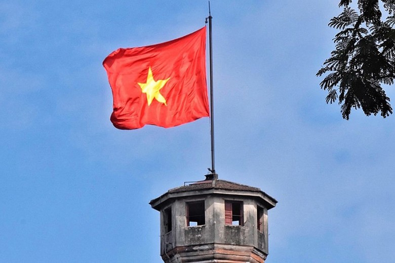 ha noi ruc ro co hoa chao mung 68 nam ngay giai phong thu do