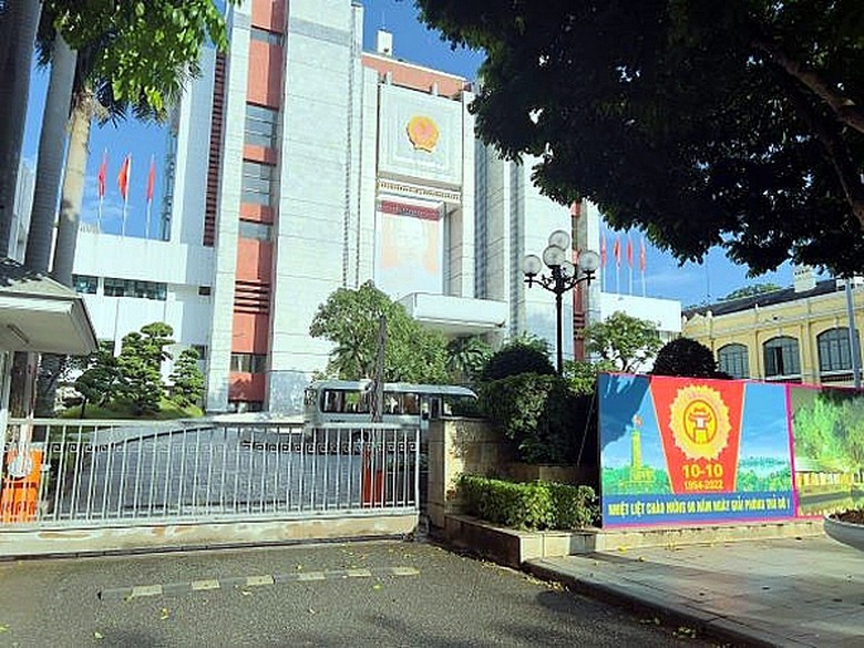 ha noi ruc ro co hoa chao mung 68 nam ngay giai phong thu do