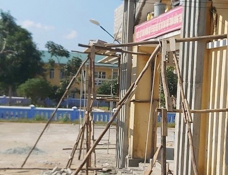 thua thien hue sap gian giao nha cong dong mot tho xay tu vong