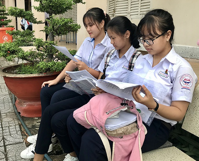 đ&aacute;p &aacute;n m&ocirc;n to&aacute;n b&agrave; rịa vũng t&agrave;u 2020