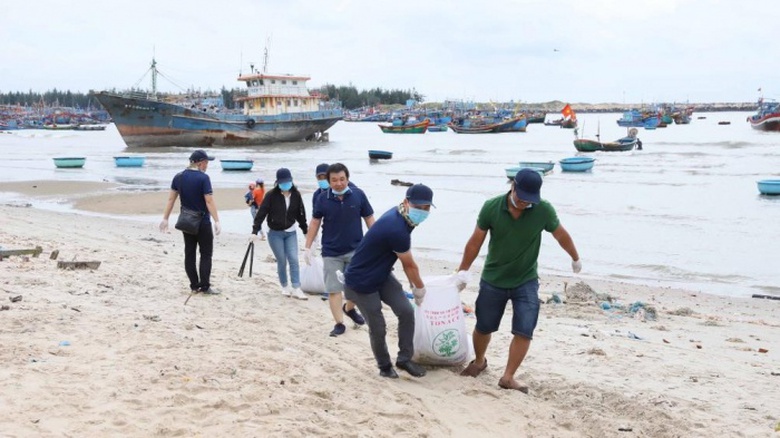 Novaland chung tay hỗ trợ cộng đồng - v&igrave; x&atilde; hội ph&aacute;t triển bền vững
