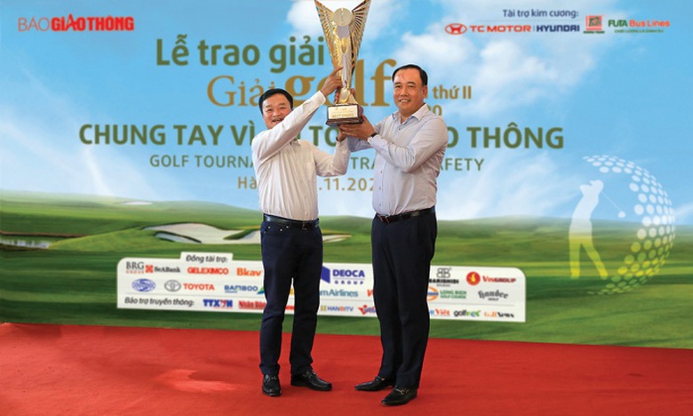 Giải golf Chung tay v&igrave; ATGT 2020: Lan tỏa mạnh mẽ th&ocirc;ng điệp nh&acirc;n văn- Ảnh 3.