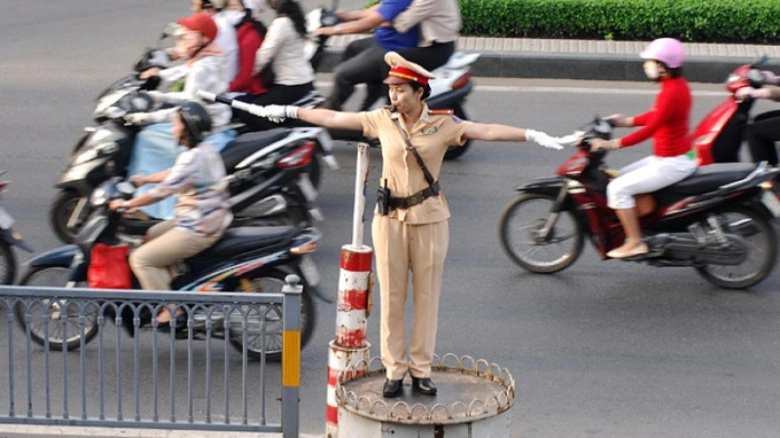 Đến năm 2025, Việt Nam phấn đấu n&acirc;ng năng lực, hiệu lực quản l&yacute; nh&agrave; nước v&agrave; thực thi ph&aacute;p luật về bảo đảm trật tự, ATGT tương đương c&aacute;c nước ph&aacute;t triển - Ảnh minh họa