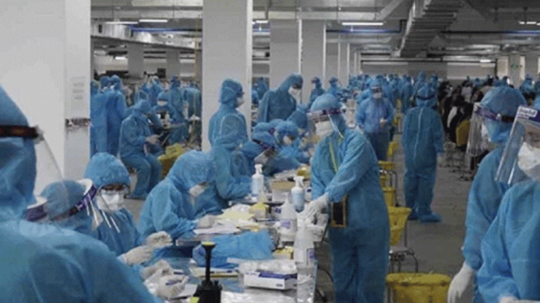 Khoảng 220.000 lao động tự do, b&aacute;n v&eacute; số, h&agrave;ng rong, thu gom r&aacute;c... ảnh hưởng bởi dịch đ&atilde; nhận được hỗ trợ