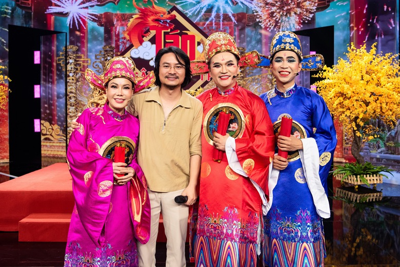 Đạo diễn Hoàng Nhật Nam và nghệ sĩ Việt Hương, Đại Nghĩa, Minh Dự Đạo diễn Hoàng Nhật Nam và nghệ sĩ Việt Hương, Đại Nghĩa, Minh Dự