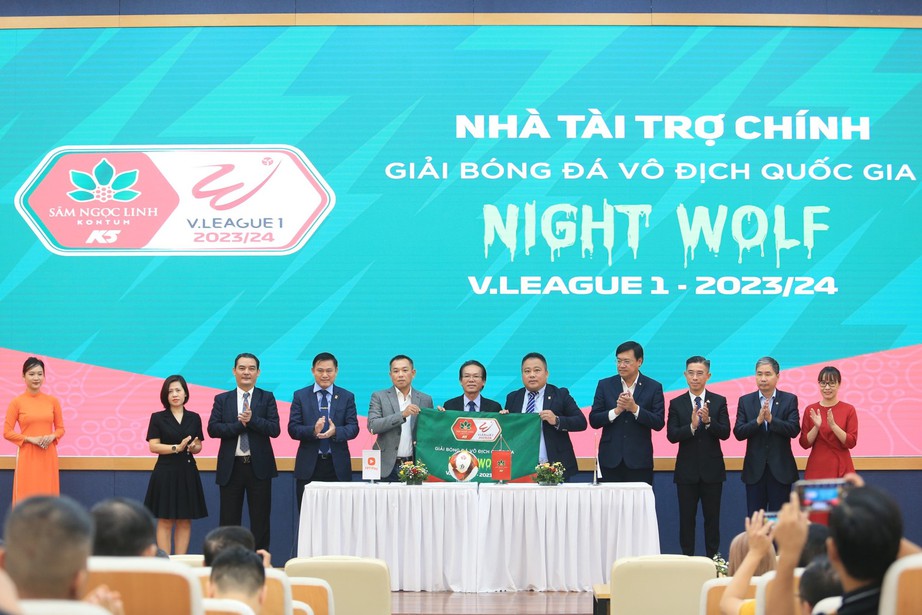 Đội v&ocirc; địch V-League nhận thưởng bao nhi&ecirc;u tiền? - Ảnh 1.