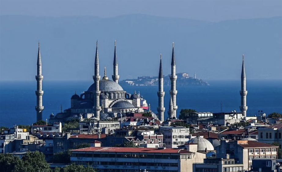 Điều &iacute;t biết về thị trường tỷ đ&ocirc; &ldquo;hộ chiếu v&agrave;ng&rdquo;  - Ảnh 1.