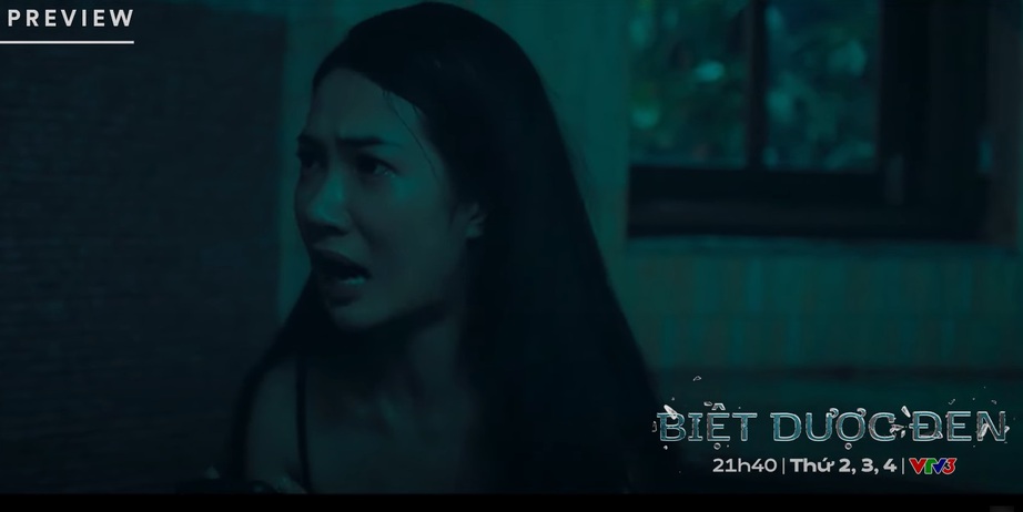 Cường dùng nước khoái để dụ Vân. Cường dùng nước khoái để dụ Vân.