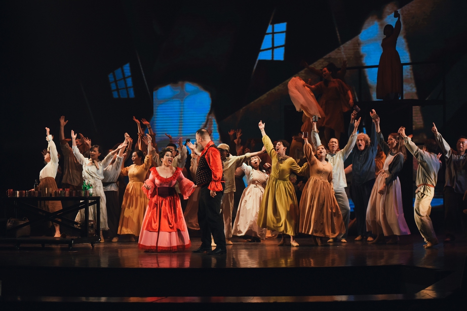 Vở nhạc kịch "Những người khốn khổ" diễn trở lại - Ảnh 5. Vở nhạc kịch "Những người khốn khổ" diễn trở lại - Ảnh 5.