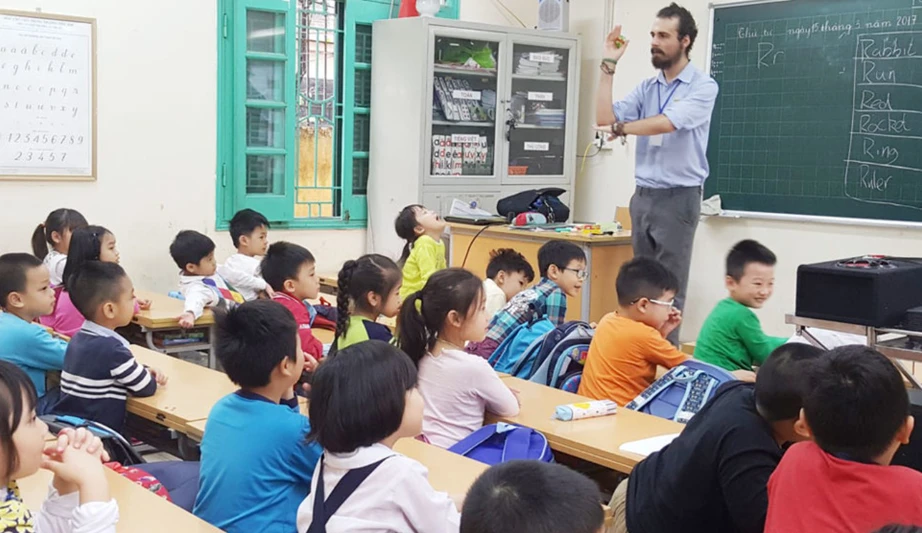 H&agrave; Nội y&ecirc;u cầu c&aacute;c trường dừng chương tr&igrave;nh li&ecirc;n kết trong giờ ch&iacute;nh kh&oacute;a

 - Ảnh 1.