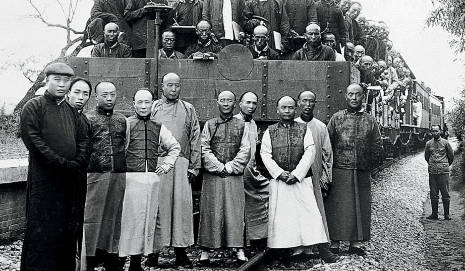 "Phải chờ 5h mới được v&agrave;o đất họ" - Người Trung Quốc c&oacute; g&igrave; sai khi nghĩ Nga qu&aacute; cảnh gi&aacute;c? - Ảnh 4.