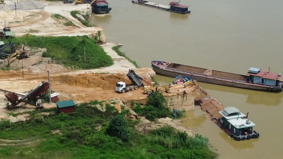 Phú Thọ: Xử phạt bến thuỷ nội địa sau phản ánh Báo Giao thông - Ảnh 3. Phú Thọ: Xử phạt bến thuỷ nội địa sau phản ánh Báo Giao thông - Ảnh 3.