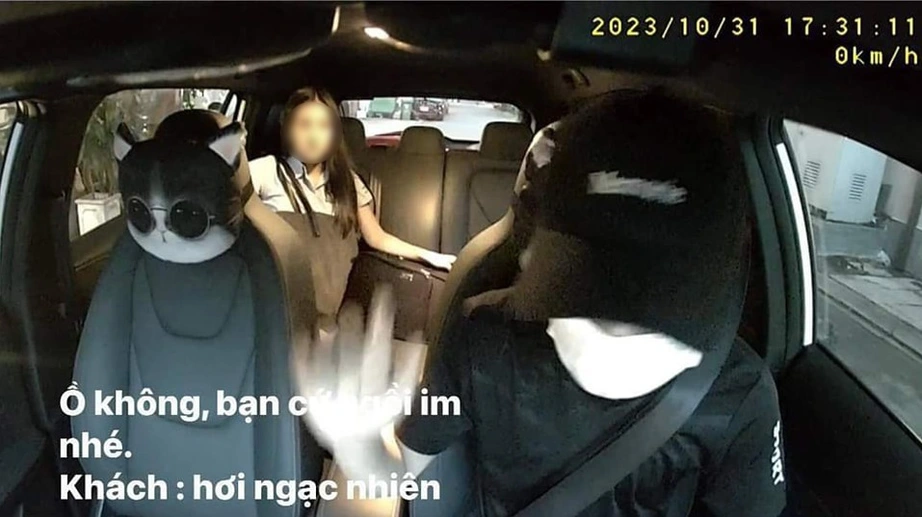 Vị kh&aacute;ch T&acirc;y xinh đẹp đi xe mang thiếu tiền, t&agrave;i xế xử l&yacute; kh&ocirc;n kh&eacute;o h&uacute;t triệu view - Ảnh 2.