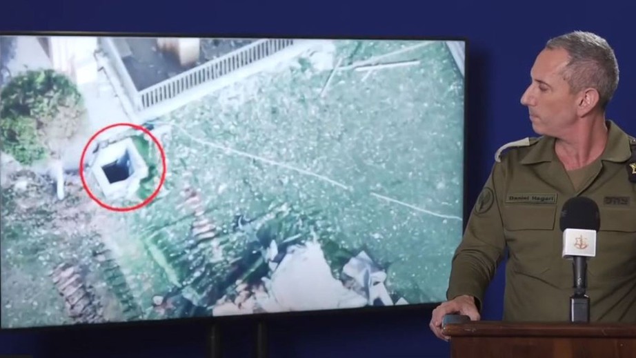 Israel tung bằng chứng Hamas đặt trung t&acirc;m chỉ huy, x&acirc;y đường hầm ngay dưới bệnh viện - Ảnh 2.