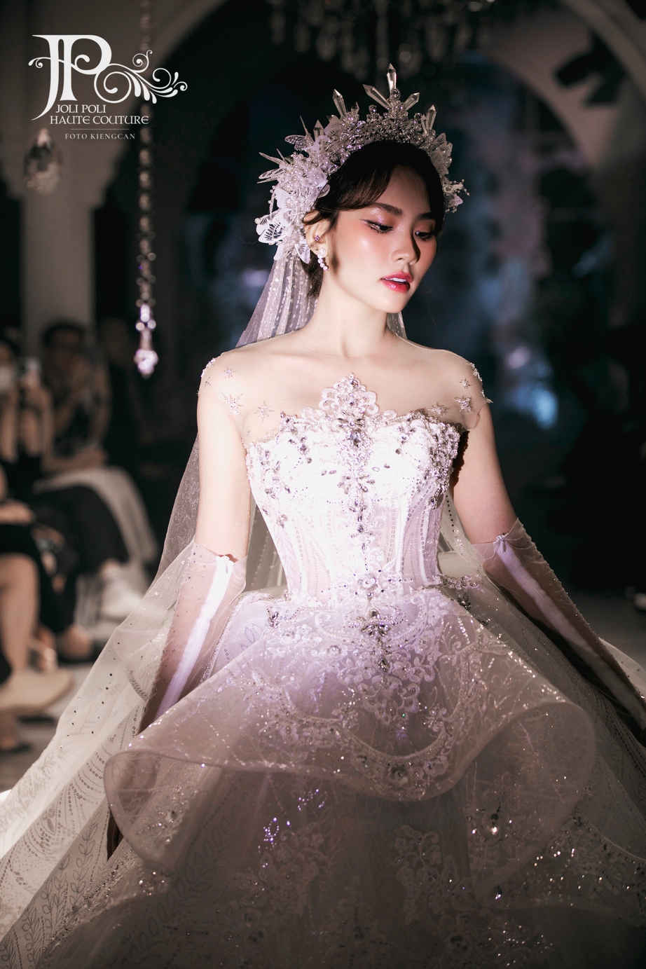 Cận cảnh nhan sắc hoa hậu Mai Phương trước thềm Miss World 2024 - Ảnh 2.