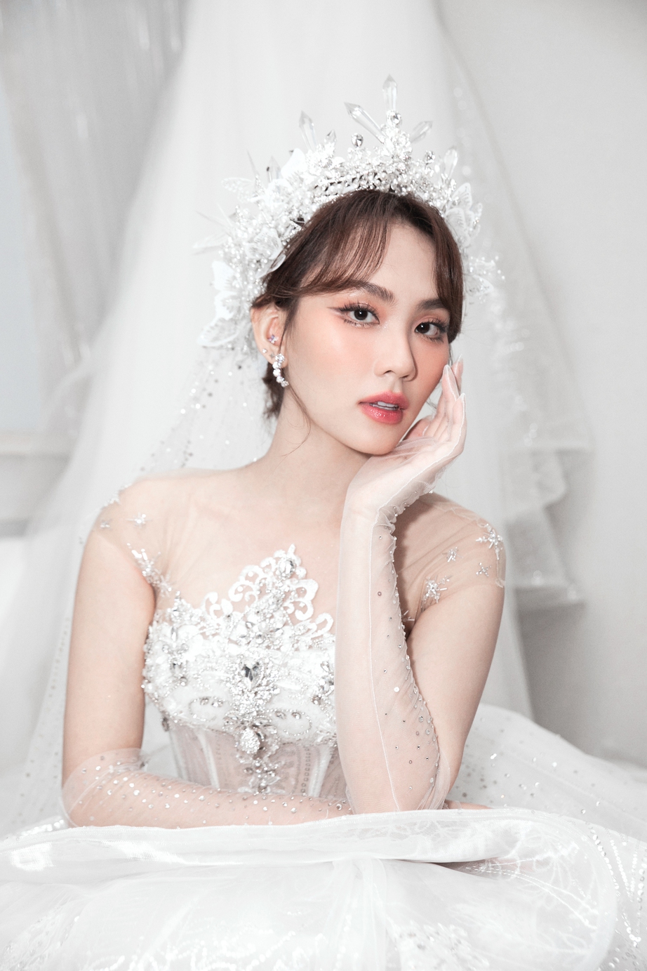 Cận cảnh nhan sắc hoa hậu Mai Phương trước thềm Miss World 2024 - Ảnh 6.