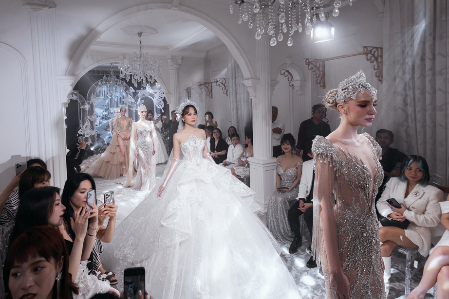 Cận cảnh nhan sắc hoa hậu Mai Phương trước thềm Miss World 2024 - Ảnh 8.