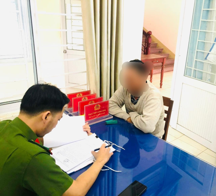 C&ocirc;ng an Quảng Ng&atilde;i v&agrave;o cuộc điều tra vụ học sinh lớp 7 bị đ&aacute;nh nhập viện - Ảnh 1.