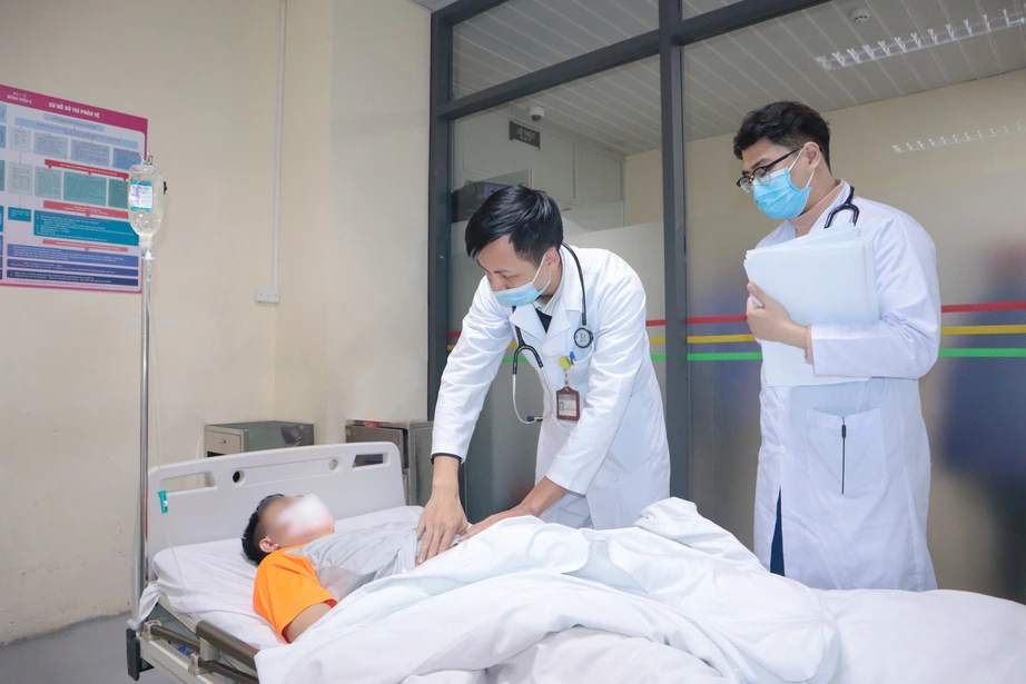 Thời tiết lạnh s&acirc;u, chủ quan người trẻ cũng đột quỵ

 - Ảnh 1.