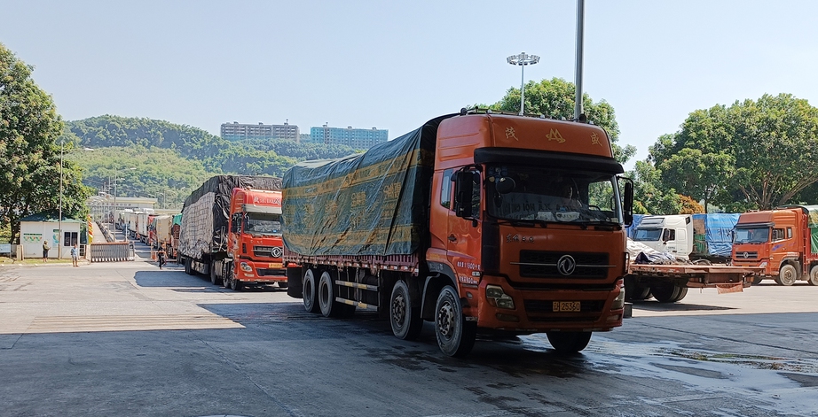L&agrave;o Cai: Kim ngạch xuất khẩu qua cửa khẩu Kim Th&agrave;nh tăng 205% - Ảnh 2.