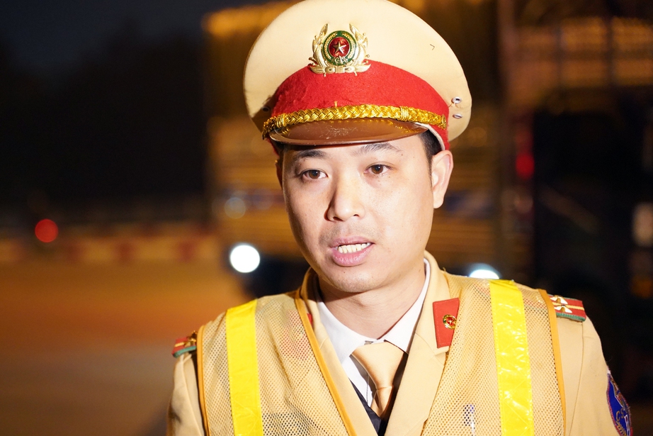 Nhậu đón Noel sớm, tài xế mất cả thưởng Tết vì dính nồng độ cồn - Ảnh 9. Nhậu đón Noel sớm, tài xế mất cả thưởng Tết vì dính nồng độ cồn - Ảnh 9.