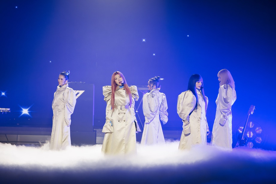 Khổng T&uacute; Quỳnh lột x&aacute;c thăng hoa, Phương Vy n&oacute;ng bỏng, m&aacute;u lửa - Ảnh 6.