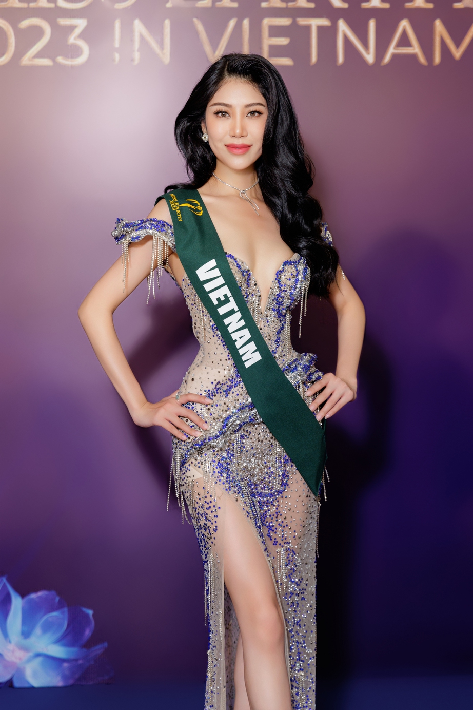 90 th&iacute; sinh Miss Earth 2023 ra mắt kh&aacute;n giả Việt Nam - Ảnh 2.