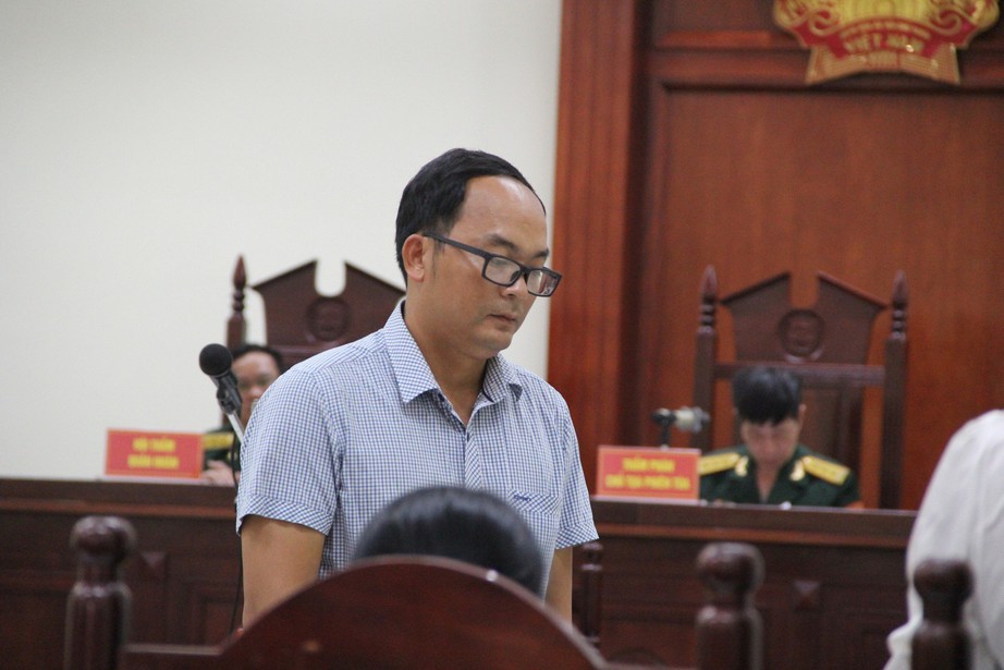 Cựu thiếu t&aacute; qu&acirc;n đội t&ocirc;ng chết nữ sinh ở Ninh Thuận bị kết &aacute;n - Ảnh 1.