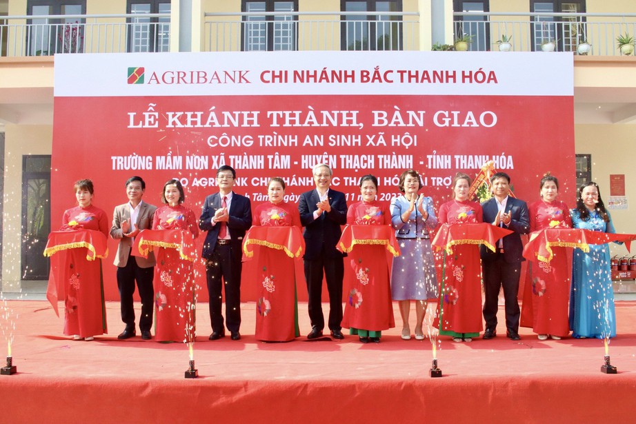 Agribank t&agrave;i trợ 12 tỷ đồng x&acirc;y dựng trường mầm non ở Thanh H&oacute;a v&agrave; H&agrave; Tĩnh - Ảnh 1.