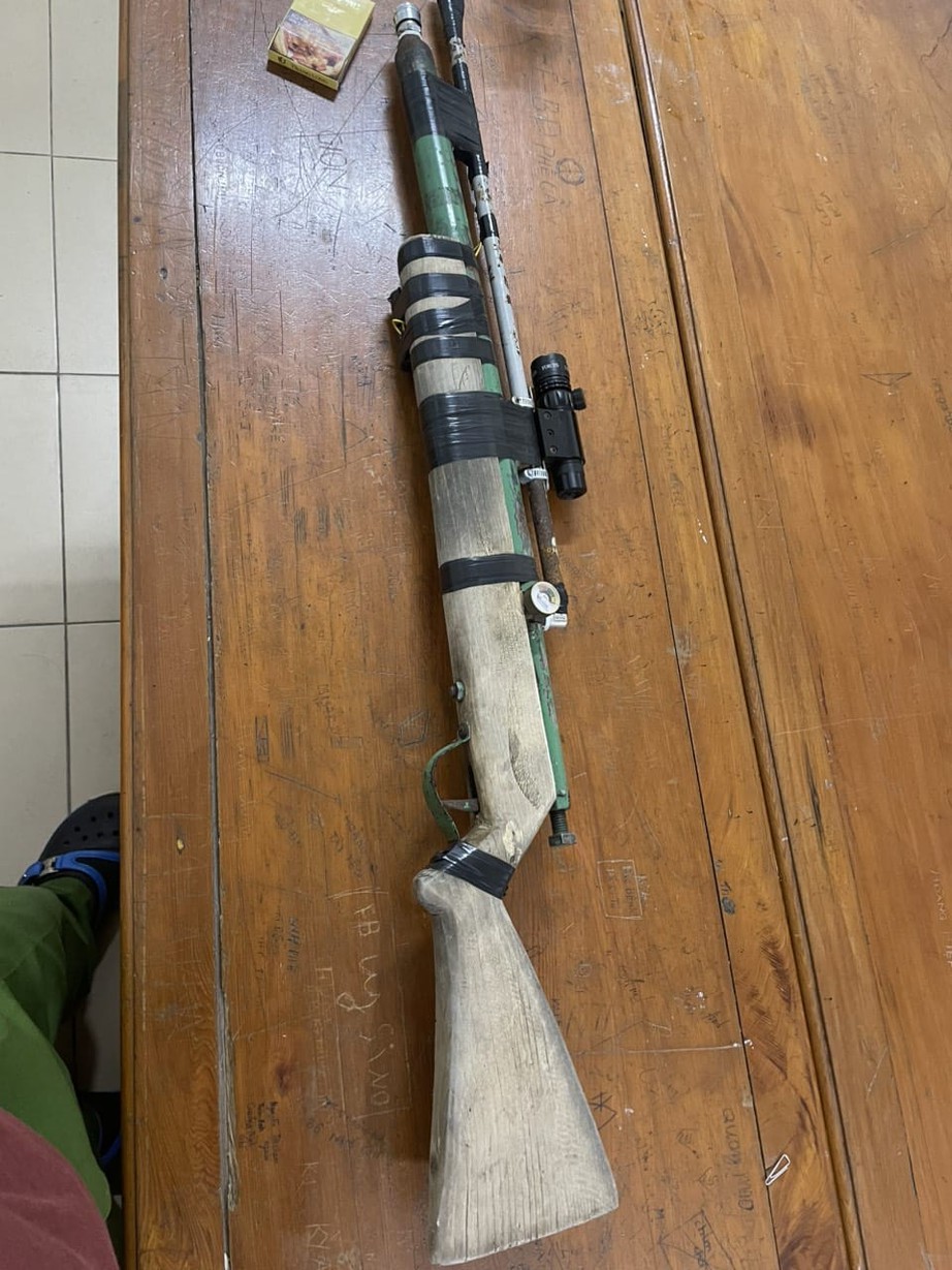 Dùng súng tự chế bắn chuột trúng người tử vong - Ảnh 1. Dùng súng tự chế bắn chuột trúng người tử vong - Ảnh 1.