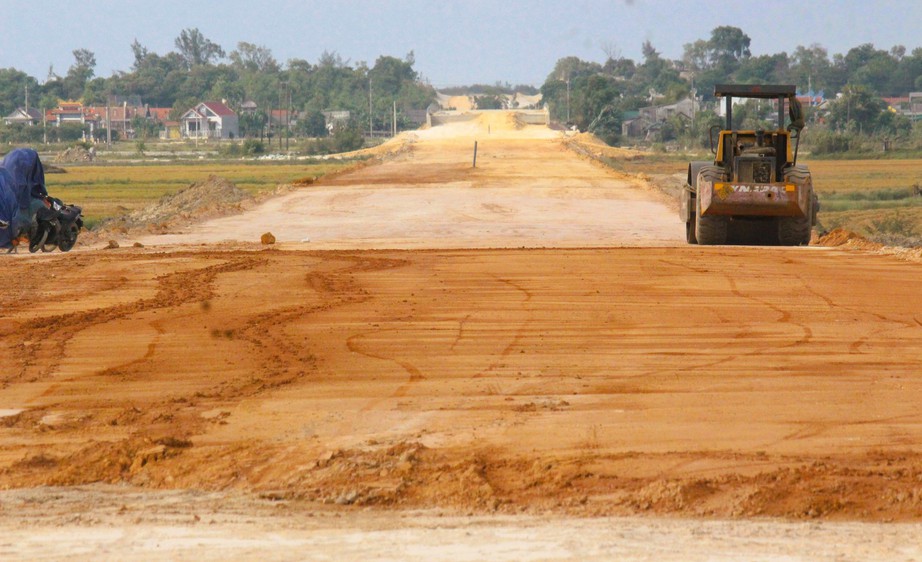 Dự &aacute;n đường cứu hộ, cứu nạn 16km hơn 10 năm chưa xong ở Huế - Ảnh 7.