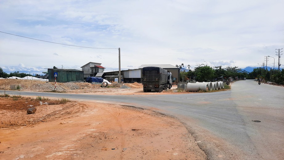 Dự &aacute;n đường cứu hộ, cứu nạn 16km hơn 10 năm chưa xong ở Huế - Ảnh 8.