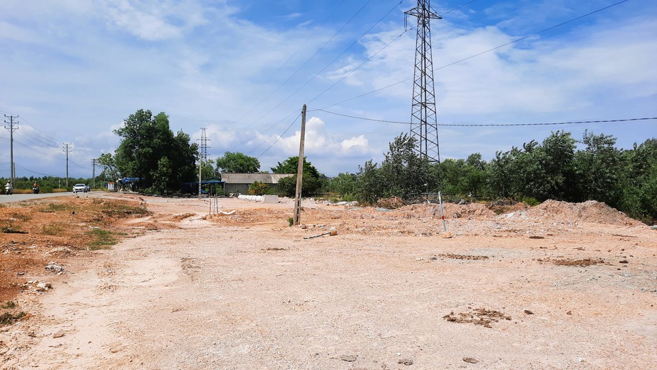 Dự &aacute;n đường cứu hộ, cứu nạn 16km hơn 10 năm chưa xong ở Huế - Ảnh 10.