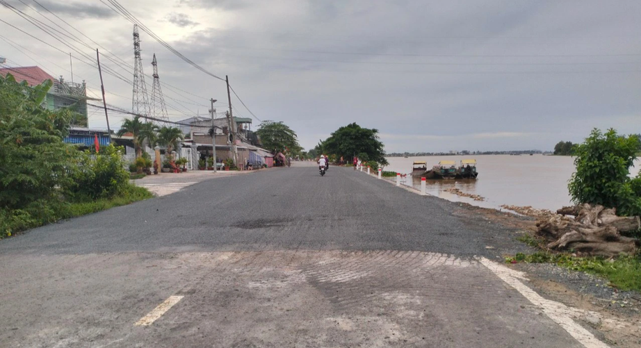 An Giang đầu tư 130 tỷ đồng, kh&ocirc;i phục đoạn sạt lở nghi&ecirc;m trọng tr&ecirc;n QL91 - Ảnh 1.