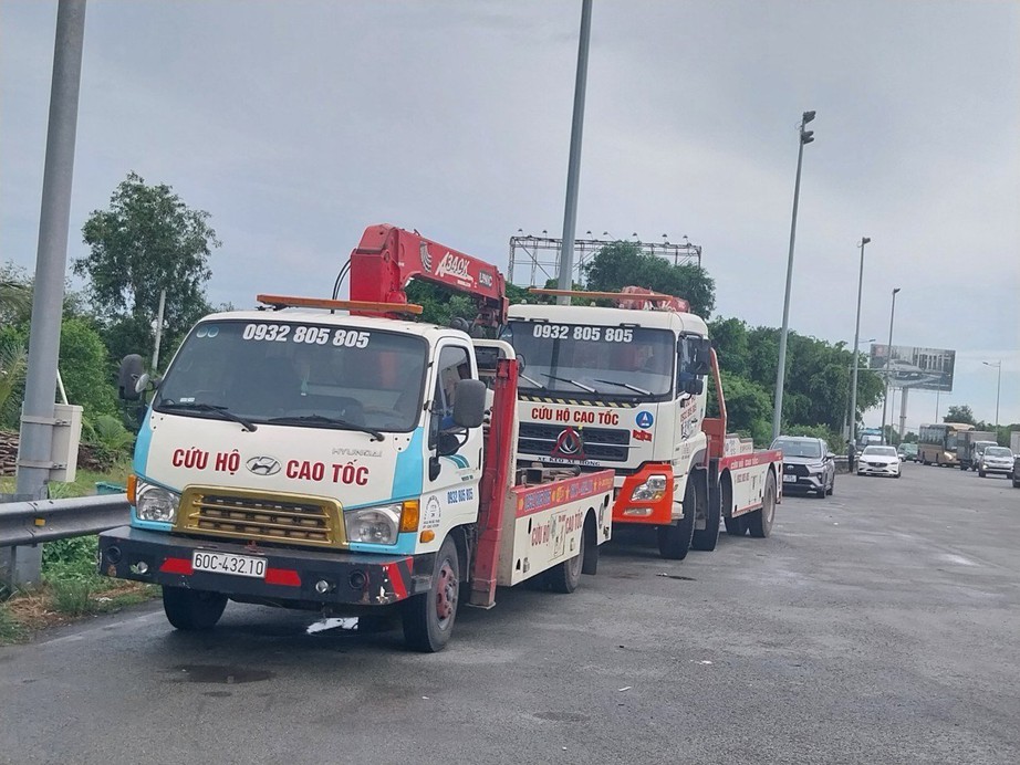 Người d&acirc;n bắt đầu nghỉ lễ 2/9, t&igrave;nh h&igrave;nh t&agrave;u xe, giao th&ocirc;ng ra sao? - Ảnh 3.