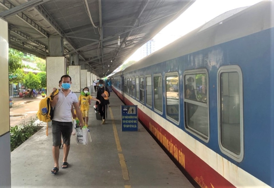 Giờ tàu khách tuyến Bắc - Nam điều chỉnh, giảm giá vé đến 30% - Ảnh 1. Giờ tàu khách tuyến Bắc - Nam điều chỉnh, giảm giá vé đến 30% - Ảnh 1.