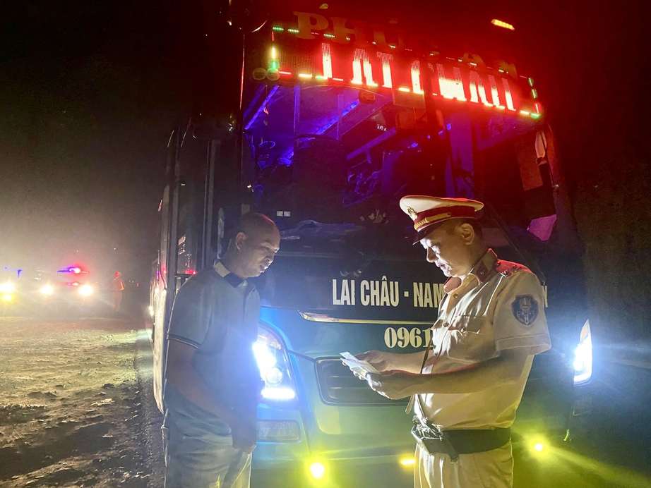 Sửa quy định về sử dụng dữ liệu gi&aacute;m s&aacute;t h&agrave;nh tr&igrave;nh, xử nghi&ecirc;m xe vận tải vi phạm - Ảnh 1.